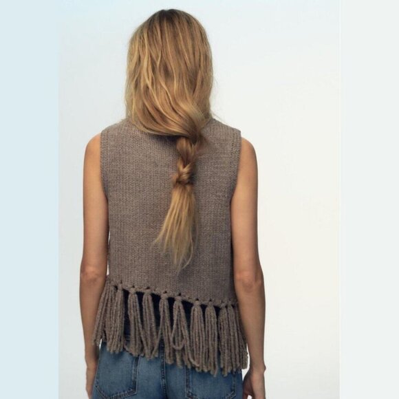 Zara sz M Sweater Vest Knit Sleeveless Top with Fringe Brown Grey EUC - Picture 10 of 13